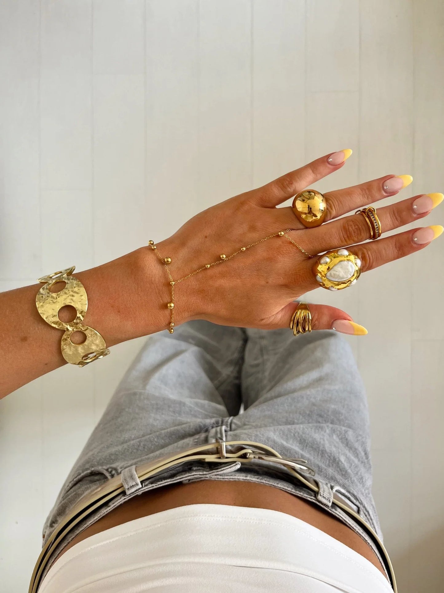 GORGI BANGLE