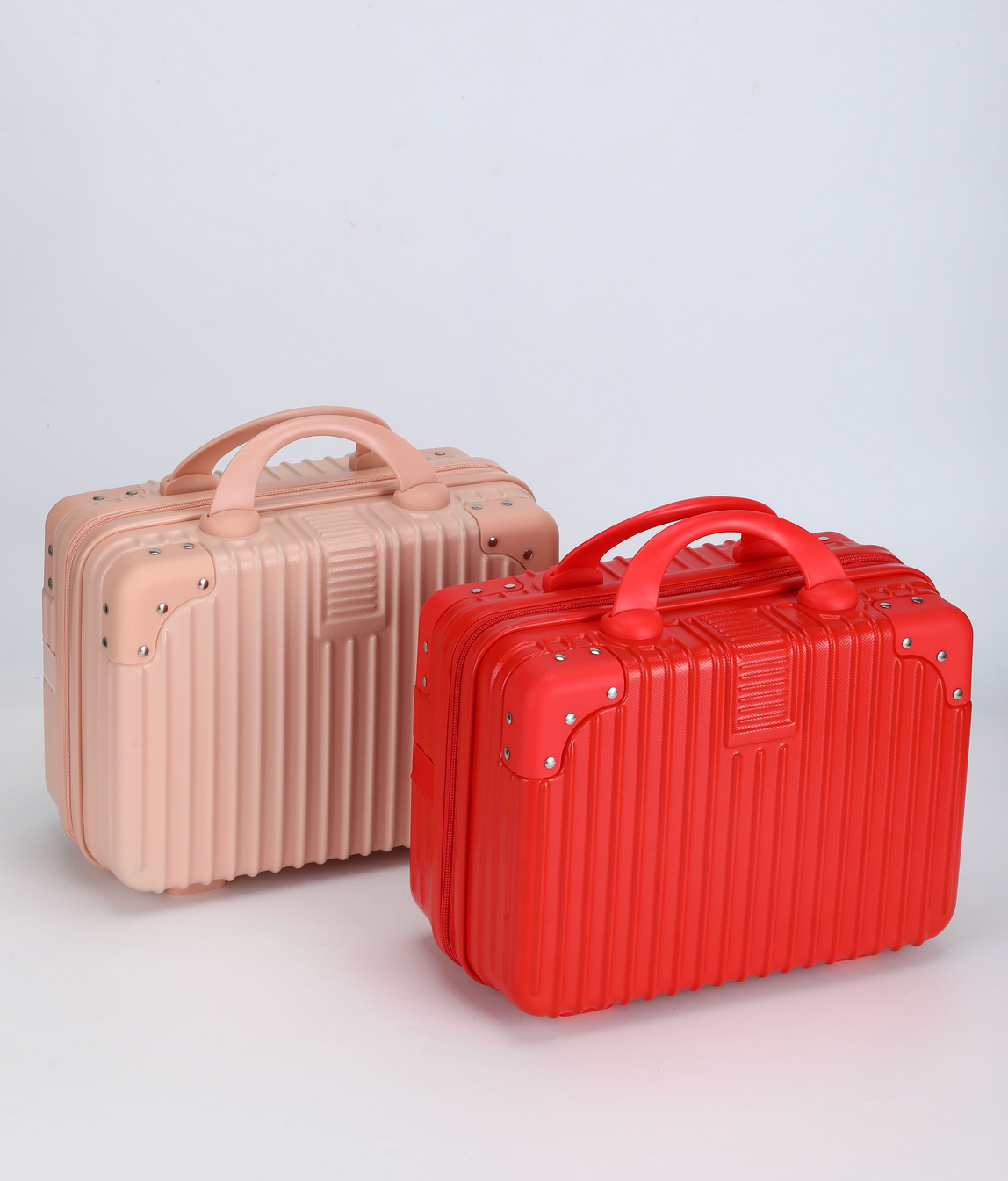 TRAVEL / BEAUTY CASE
